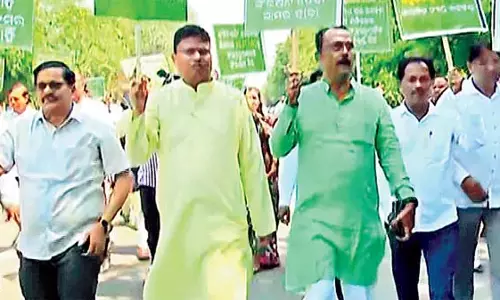 Odisha : दो और कांग्रेस सदस्य निलंबित