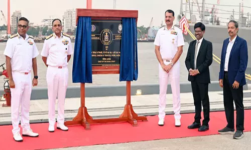 नौसेना प्रमुख ने Kochi में नई उत्तरी जेटी का उद्घाटन किया