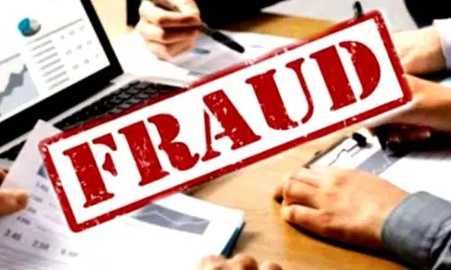 एक करोड़ रुपये की नौकरी धोखाधड़ी के आरोप में महिला गिरफ्तार एक करोड़ रुपये की नौकरी धोखाधड़ी के आरोप में महिला गिरफ्तार