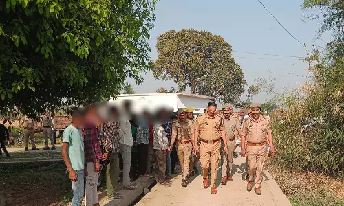 पिता ने की चार बच्चों की हत्या, फिर फंदे पर लटका