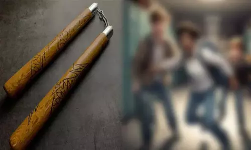 छात्र पर स्टील पाइप और ननचाकू से हमला; पांच लोगों के खिलाफ हत्या के प्रयास का मामला दर्ज छात्र पर स्टील पाइप और ननचाकू से हमला; पांच लोगों के खिलाफ हत्या के प्रयास का मामला दर्ज