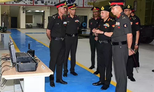 उपेंद्र द्विवेदी ने सिकंदराबाद में मिलिट्री कॉलेज ऑफ इलेक्ट्रॉनिक्स एंड मैकेनिकल इंजीनियरिंग का किया दौरा उपेंद्र द्विवेदी ने सिकंदराबाद में मिलिट्री कॉलेज ऑफ इलेक्ट्रॉनिक्स एंड मैकेनिकल इंजीनियरिंग का किया दौरा