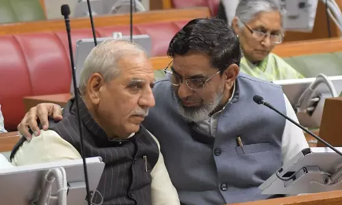 Haryana :  विधानसभा में शहीद स्मारक को लेकर गरमागरम बहस
