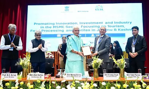 MSME रोजगार सृजन और अर्थव्यवस्था को गति देने में महत्वपूर्ण भूमिका निभाते हैं: एलजी सिन्हा