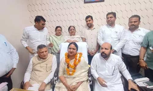 Haryana : सुमन बहमनी ने यमुनानगर-जगाधरी के मेयर का पदभार संभाला Haryana : सुमन बहमनी ने यमुनानगर-जगाधरी के मेयर का पदभार संभाला