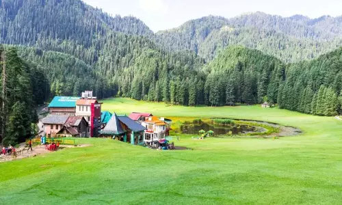Chamba : बजट फ्रेंडली शॉर्ट ट्रिप का परफेक्ट ऑप्शन Chamba : बजट फ्रेंडली शॉर्ट ट्रिप का परफेक्ट ऑप्शन