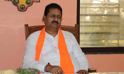 कर्नाटक भाजपा में दरार: भाजपा ने यथार्थ को पार्टी से बाहर किया कर्नाटक भाजपा में दरार: भाजपा ने यथार्थ को पार्टी से बाहर किया