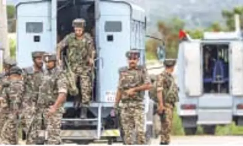 Hiranagar में तलाशी अभियान चौथे दिन भी जारी, संदिग्ध हिरासत में Hiranagar में तलाशी अभियान चौथे दिन भी जारी, संदिग्ध हिरासत में