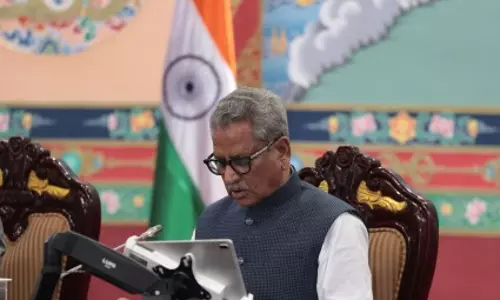 Sikkim : राज्य का बजट 2025-26 विकसित भारत 2047 के अनुरूप राज्यपाल Sikkim : राज्य का बजट 2025-26 विकसित भारत 2047 के अनुरूप राज्यपाल