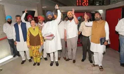 Punjab विधानसभा ने सीचेवाल टिप्पणी के लिए विपक्ष के नेता प्रताप बाजवा की निंदा प्रस्ताव पारित किया