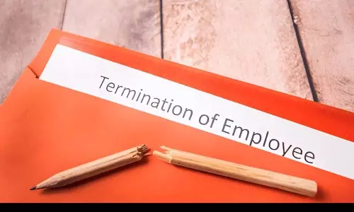 Jammu: सरकार ने नार्को व्यापार के लिए 5 कर्मचारियों को बर्खास्त किया Jammu: सरकार ने नार्को व्यापार के लिए 5 कर्मचारियों को बर्खास्त किया