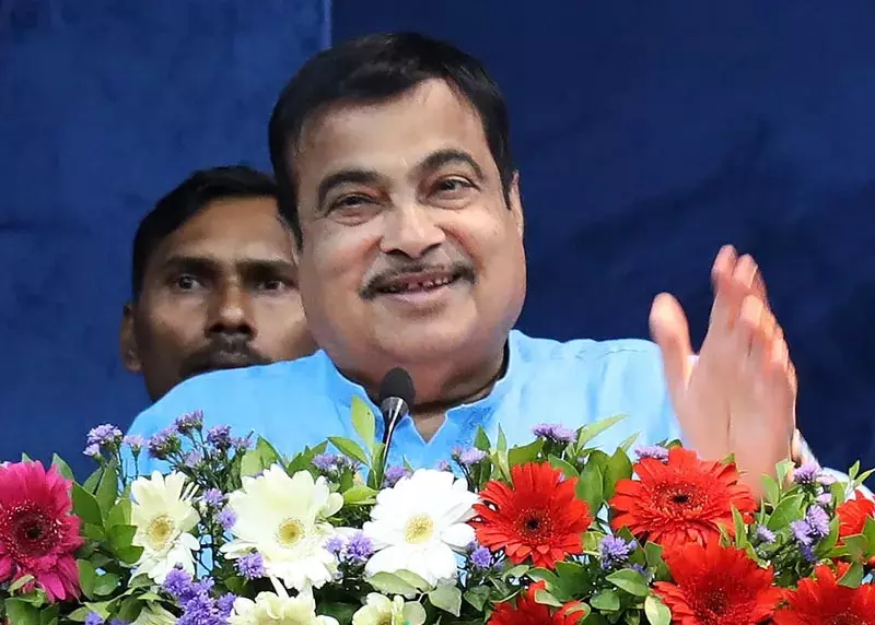 ज़ोजिला सुरंग का 70% काम पूरा: नितिन गडकरी ज़ोजिला सुरंग का 70% काम पूरा: नितिन गडकरी