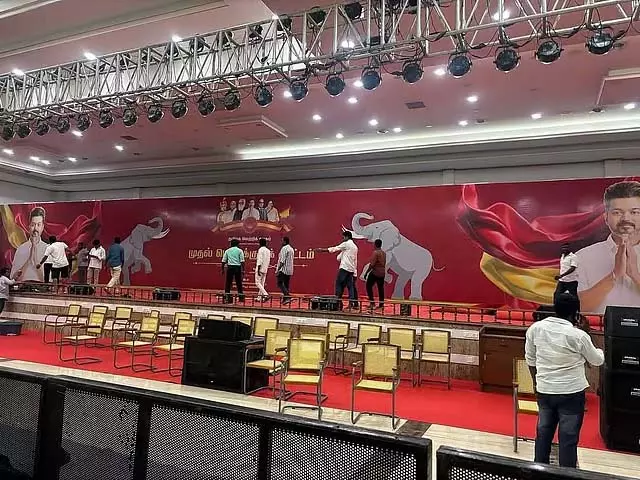 थावेका जनरल कमेटी: विजय का आगमन थावेका जनरल कमेटी: विजय का आगमन