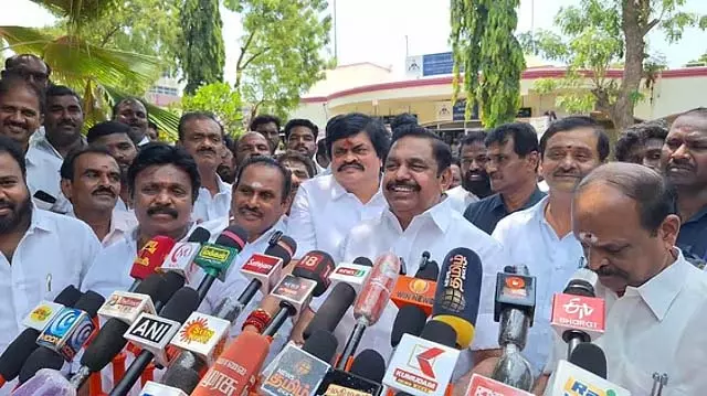 समान विचार रखने वाला कोई भी व्यक्ति AIADMK गठबंधन में शामिल हो सकता है - Edappadi K. Palaniswami समान विचार रखने वाला कोई भी व्यक्ति AIADMK गठबंधन में शामिल हो सकता है - Edappadi K. Palaniswami
