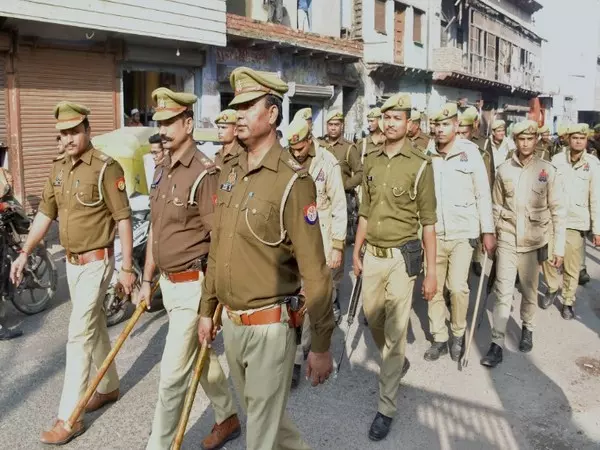 UP: गौतम बुद्ध नगर पुलिस ने ईद, अलविदा जुम्मा, चेटी चांद के लिए धारा 163 लागू की UP: गौतम बुद्ध नगर पुलिस ने ईद, अलविदा जुम्मा, चेटी चांद के लिए धारा 163 लागू की