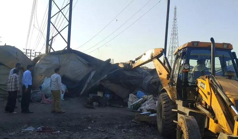 Haryana : नारनौल में नगर निगम ने हटाया अतिक्रमण Haryana : नारनौल में नगर निगम ने हटाया अतिक्रमण