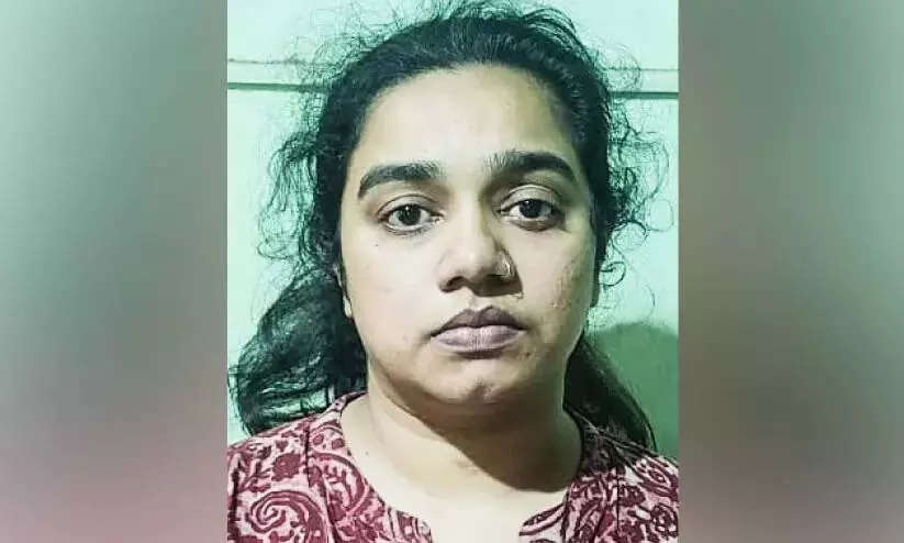 Kerala: 15 लाख के गबन के आरोप में संदिग्ध गिरफ्तार ऑनलाइन ट्रेडिंग की आड़ में 45 लाख की ठगी Kerala: 15 लाख के गबन के आरोप में संदिग्ध गिरफ्तार ऑनलाइन ट्रेडिंग की आड़ में 45 लाख की ठगी