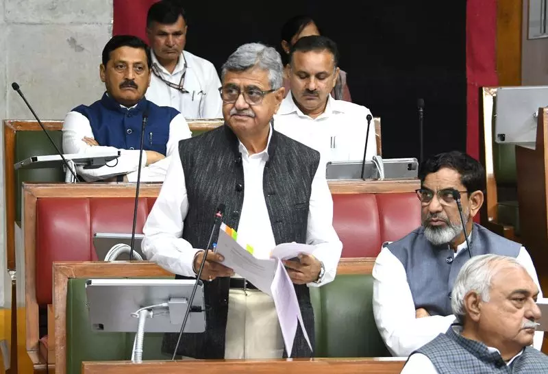 Haryana : विधायक बत्रा ने रोहतक के वंचित दुकानदारों के लिए मालिकाना हक मांगा Haryana : विधायक बत्रा ने रोहतक के वंचित दुकानदारों के लिए मालिकाना हक मांगा