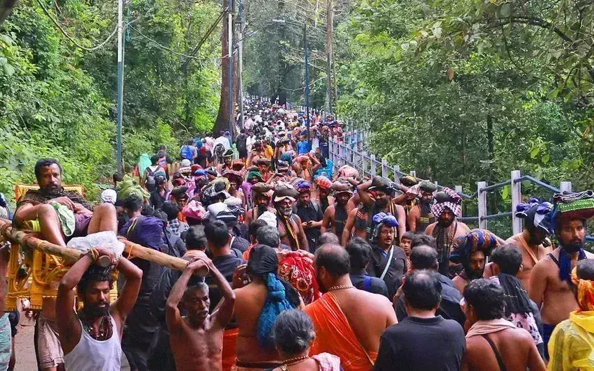 Kerala : दुर्घटना बीमा का राज्यव्यापी विस्तार दुर्घटनाओं के लिए 5 लाख रुपये का मुआवजा Kerala : दुर्घटना बीमा का राज्यव्यापी विस्तार दुर्घटनाओं के लिए 5 लाख रुपये का मुआवजा