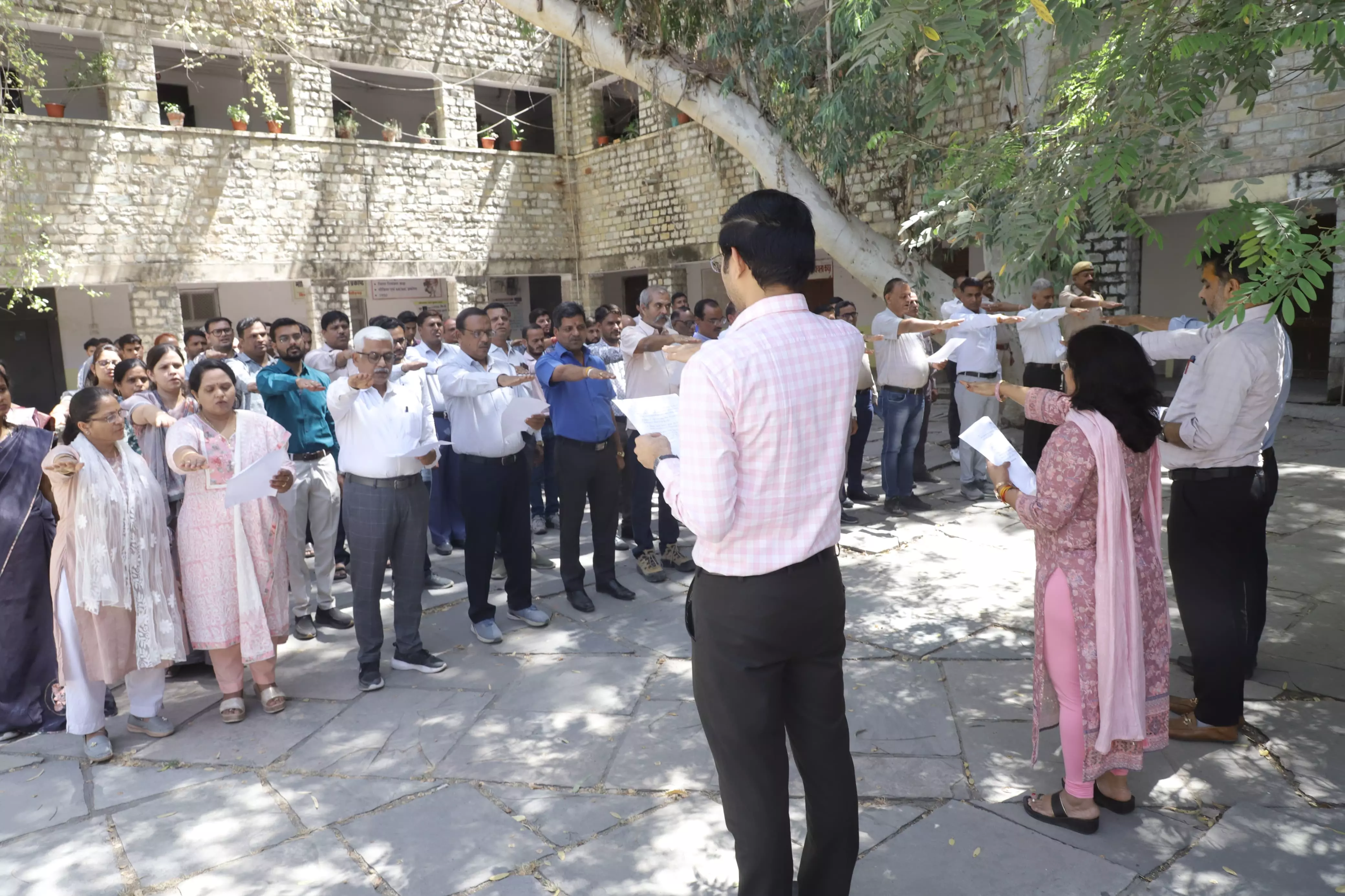 Chittorgarh: राजस्थान दिवस पर शपथ समारोह आयोजित Chittorgarh: राजस्थान दिवस पर शपथ समारोह आयोजित