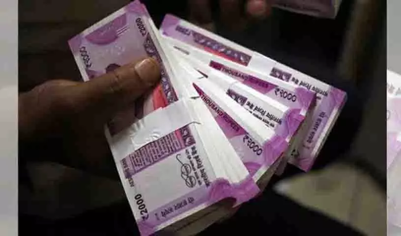 ACB ने रिश्वत लेते हुए सहायक अभियंता को गिरफ्तार किया ACB ने रिश्वत लेते हुए सहायक अभियंता को गिरफ्तार किया