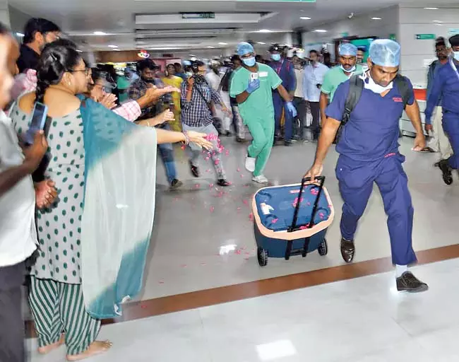 शिक्षा मंत्री : पहल से एक गरीब व्यक्ति का दिल बच गया शिक्षा मंत्री : पहल से एक गरीब व्यक्ति का दिल बच गया