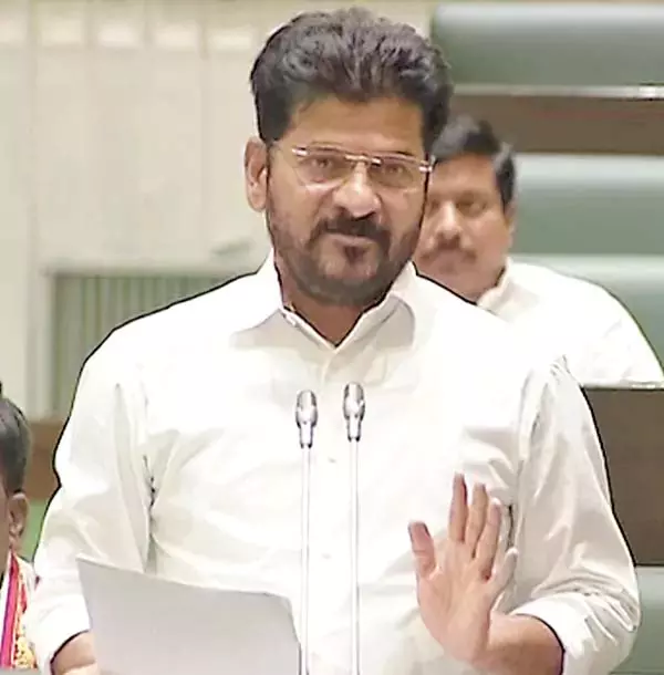 निर्वाचन क्षेत्रों का परिसीमन दक्षिण पर हमला है : Revanth Reddy निर्वाचन क्षेत्रों का परिसीमन दक्षिण पर हमला है : Revanth Reddy