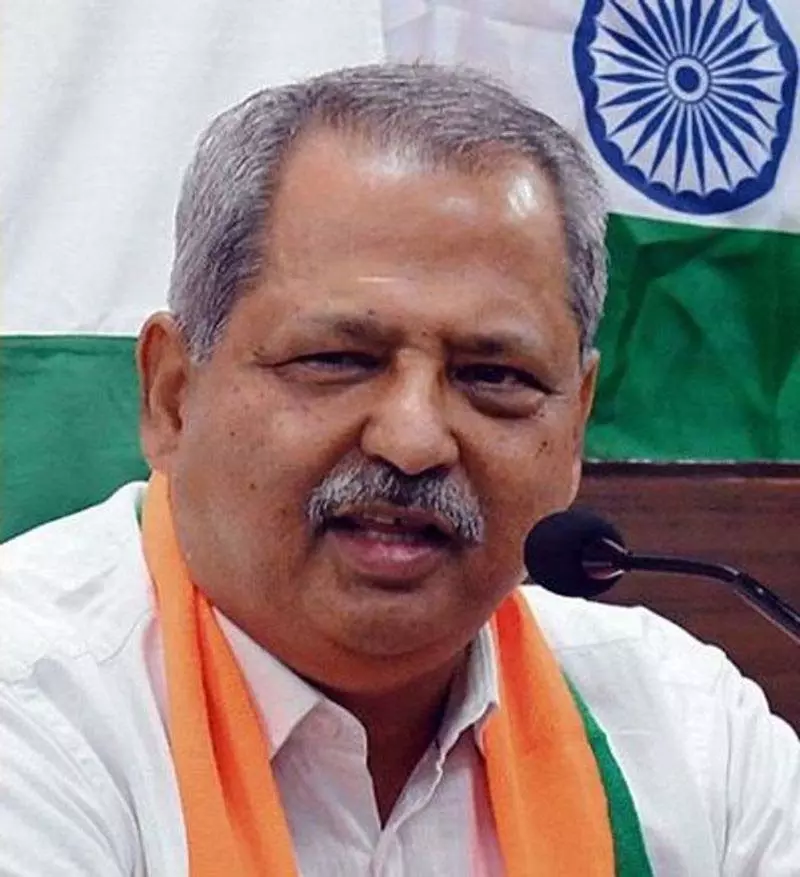 BJP नगर अध्यक्ष ने शाह से मुलाकात की BJP नगर अध्यक्ष ने शाह से मुलाकात की