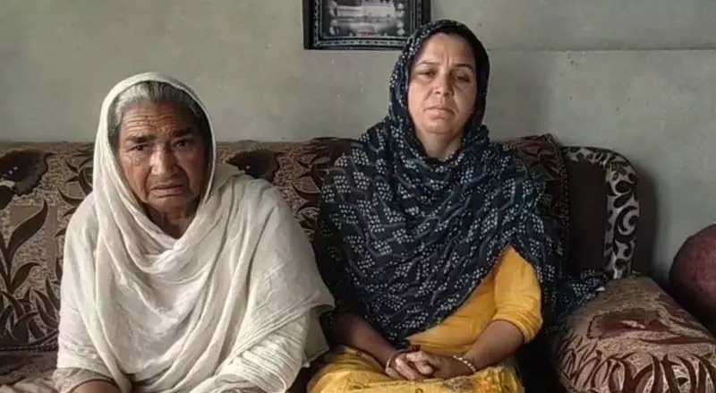 Sarabjit के परिवार ने उत्तराखंड पुलिस के दावों पर सवाल उठाए Sarabjit के परिवार ने उत्तराखंड पुलिस के दावों पर सवाल उठाए