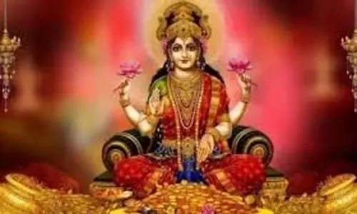 Shukrwar Ke Upay: शुक्रवार के ये उपाय प्रेम संबंधों के साथ ही करियर में भी दिलाएंगे बड़ी सफलता, धन-समृद्धि भी मिलेगी