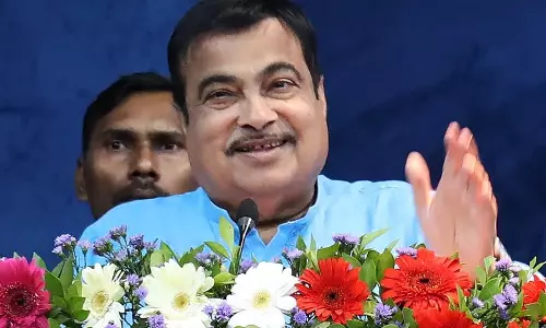 ज़ोजिला सुरंग का 70% काम पूरा: नितिन गडकरी