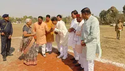 Gonda: नौकरी की आस छोड़कर रोजगार की दिशा में आगे बढ़ना ही बेहतर विकल्प: राज्यपाल आनंदीबेन पटेल