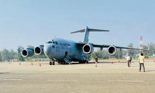 अमेरिकी अधिकारियों ने निर्वासित सिखों से पगड़ी उतारने को नहीं कहा: MEA