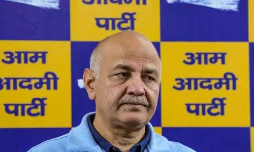 सिसोदिया और जैन ने AAP विधायकों से कहा, सार्वजनिक रूप से शिकायतें न करें