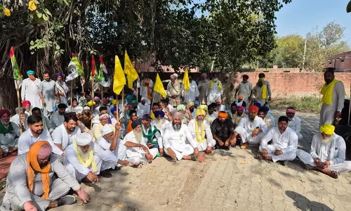 सरकार द्वारा नहर परियोजना में देरी के कारण Sirsa के ग्रामीण जलापूर्ति के लिए संघर्ष कर रहे सरकार द्वारा नहर परियोजना में देरी के कारण Sirsa के ग्रामीण जलापूर्ति के लिए संघर्ष कर रहे