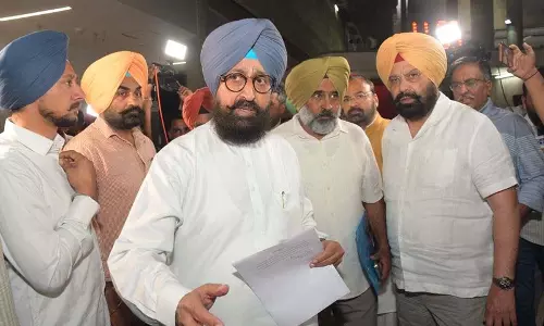 Punjab विधानसभा ने सीचेवाल पर टिप्पणी को लेकर बाजवा के खिलाफ निंदा प्रस्ताव पारित किया