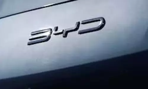 चीन की BYD ने इटली में कार पार्ट्स वितरण समझौता किया