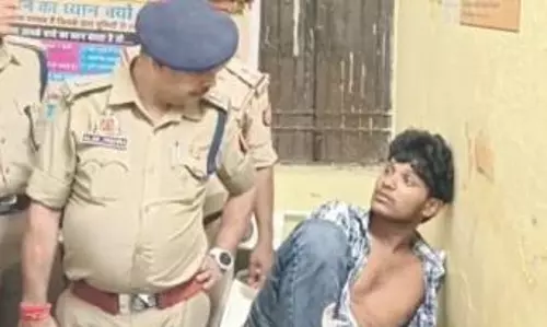 Auraiya: दिलीप हत्याकांड में फरार दो बदमाशों की पुलिस से मुठभेड़ में पैर में लगी गोली Auraiya: दिलीप हत्याकांड में फरार दो बदमाशों की पुलिस से मुठभेड़ में पैर में लगी गोली