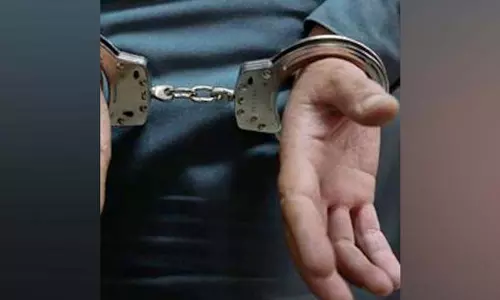 Jalandhar: नकदी व मोबाइल फोन छीनने के आरोप में दो गिरफ्तार