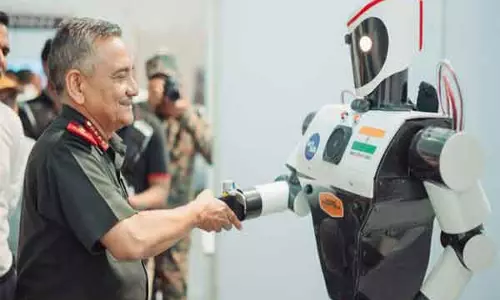 CDS जनरल अनिल चौहान ने IIT कानपुर में टेककृति 2025 का किया उद्घाटन