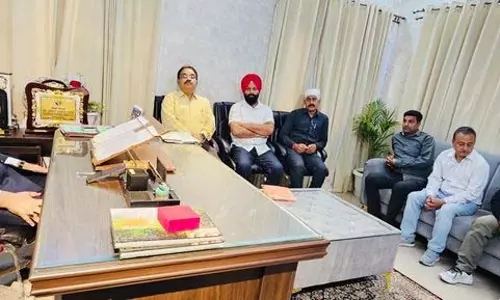 मंत्री जावेद राणा से मुलाकात के बाद PHE दैनिक वेतनभोगियों ने हड़ताल खत्म की मंत्री जावेद राणा से मुलाकात के बाद PHE दैनिक वेतनभोगियों ने हड़ताल खत्म की