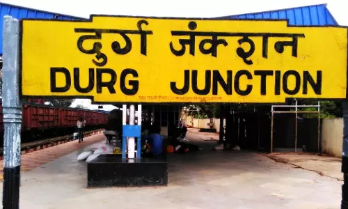 वेंडर आया समरसता एक्सप्रेस की चपेट में, मौत
