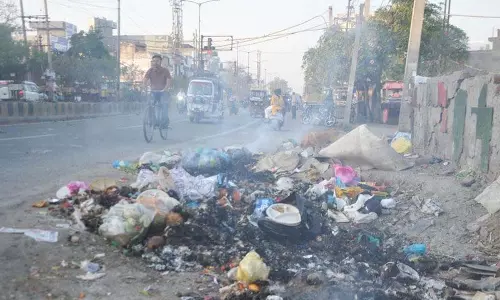 Amritsar: डंपिंग स्थलों पर आग लगने की घटनाएं अपशिष्ट प्रबंधन की समस्याएं बढ़ाती