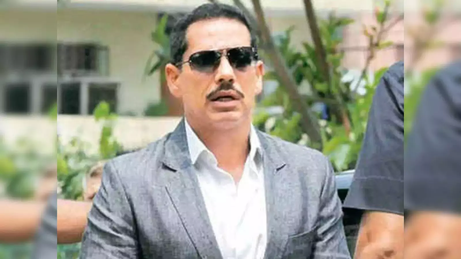 रॉबर्ट वाड्रा राजनीतिक व्यक्ति नहीं, उनके बयानों को गंभीरता से नहीं लिया जाना चाहिए : राजेंद्र शुक्ला रॉबर्ट वाड्रा राजनीतिक व्यक्ति नहीं, उनके बयानों को गंभीरता से नहीं लिया जाना चाहिए : राजेंद्र शुक्ला