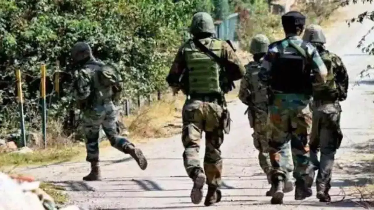Pakistan में मुठभेड़, 7 सैनिक और 8 आतंकवादी ढेर Pakistan में मुठभेड़, 7 सैनिक और 8 आतंकवादी ढेर