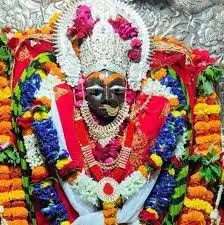 Chaitra Navratri 2025 : इस मंदिर में रोज होता है चमत्कार Chaitra Navratri 2025 : इस मंदिर में रोज होता है चमत्कार