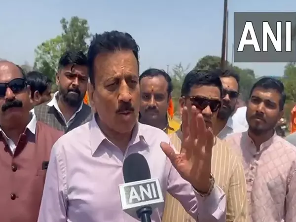 Maharashtra: सरकार नासिक कुंभ मेला 2027 की तैयारियों के लिए तैयार Maharashtra: सरकार नासिक कुंभ मेला 2027 की तैयारियों के लिए तैयार