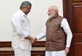 कार्ति चिदंबरम ने प्रधानमंत्री मोदी से मुलाकात की कार्ति चिदंबरम ने प्रधानमंत्री मोदी से मुलाकात की