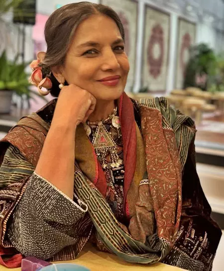 मैं डाइटिंग नहीं करती, खाने की बहुत शौकीन हूं : शबाना आजमी मैं डाइटिंग नहीं करती, खाने की बहुत शौकीन हूं : शबाना आजमी