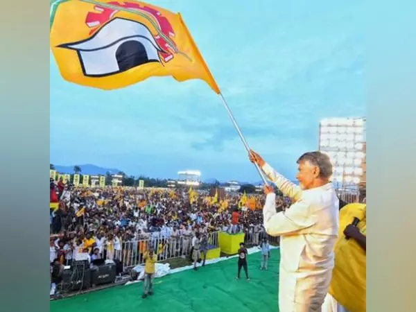 Andhra CM ने पार्टी के 43वें स्थापना दिवस पर टीडीपी की विरासत की सराहना की Andhra CM ने पार्टी के 43वें स्थापना दिवस पर टीडीपी की विरासत की सराहना की
